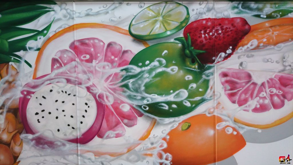 Éclaboussure d'eau et ses fruits — photo 5