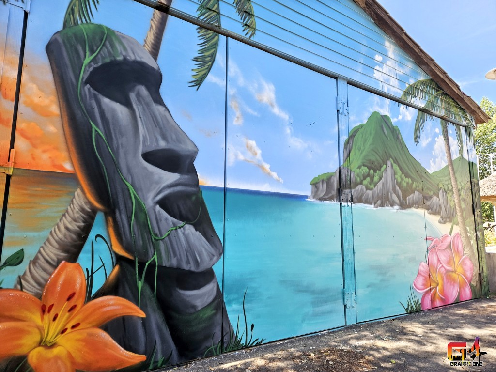 Fresque île de Pâques — Camping Cayola — photo 2